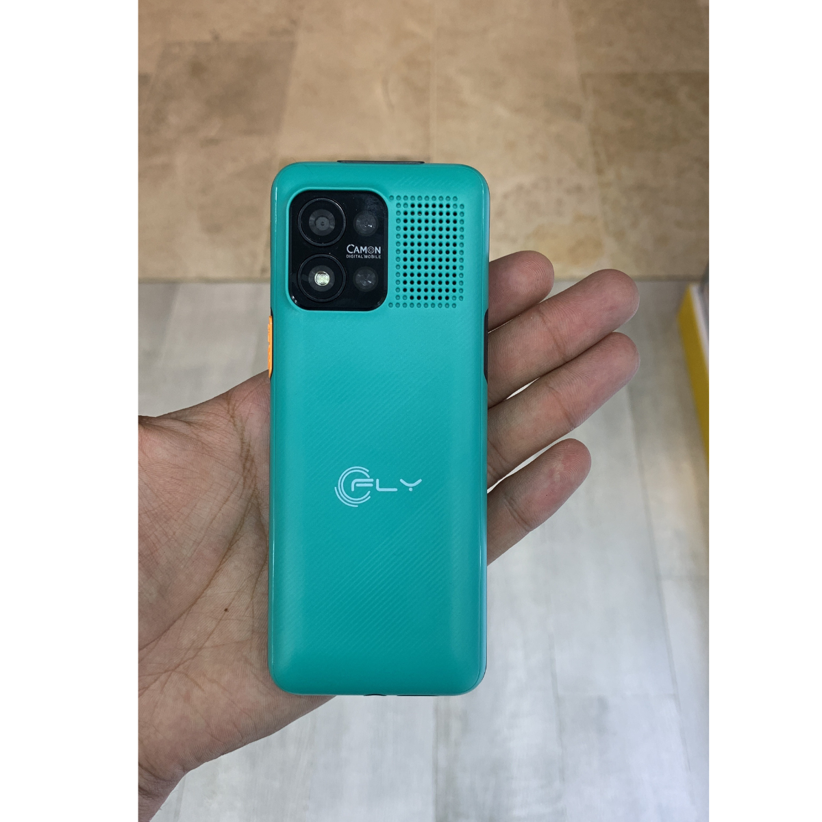 Celular Fly 100 ideal Para Adulto Mayor - Imagen 3