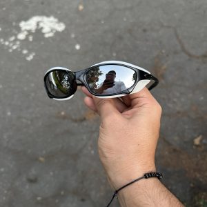 1. JULIETH PHANTOM GLASS